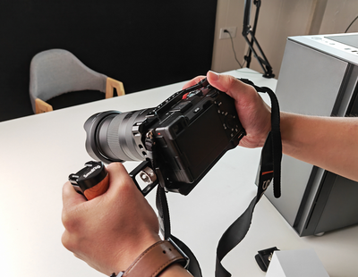 還有人不認識這個攝影器材？斯莫格一體式全包兔籠體驗分享